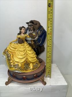 2016 Beauty and The Beast Disney Store Music Musical Box Figurine LE 210/1100