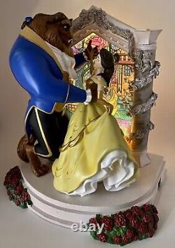 BEAUTY AND THE BEAST Light-Up LED Figure Disney Showcase NIB Stain Glass Scene