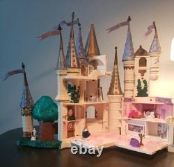 Beauty & The Beast Castle Princess Belle 1998 Disney