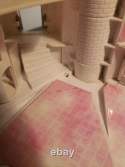 Beauty & The Beast Castle Princess Belle 1998 Disney