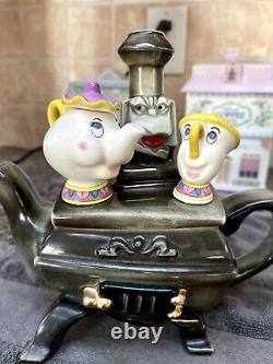 Cardew Disney Beauty & The Beast Mrs. Potts & Chip On Stove Teapot Stunning