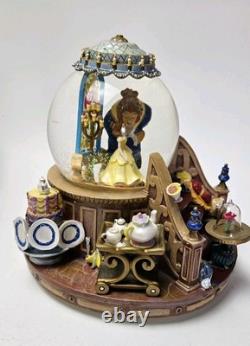 Disney 1991 Beauty and The Beast Lighted Musical Snow Globe The Enchanted Love