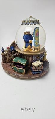 Disney 1991 Beauty and The Beast Lighted Musical Snow Globe The Enchanted Love