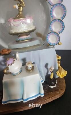 Disney Beauty & The Beast plates snow-globe rare and it is beautiful
