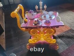 Disney Beauty and The Beast''Be Our Guest'' Singing Tea Cart Play Set