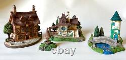 Disney Beauty & the Beast 4pc French Village Cottage, Well, Bridge & Pub. RARE