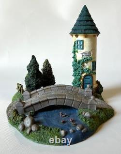 Disney Beauty & the Beast 4pc French Village Cottage, Well, Bridge & Pub. RARE