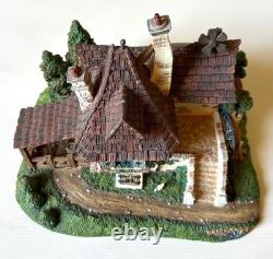 Disney Beauty & the Beast 4pc French Village Cottage, Well, Bridge & Pub. RARE