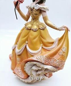 Disney Showcase Belle Figurine Beauty and the Beast Couture de Force in Box
