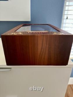 Disney Store Beauty and the Beast 17 Gaston Limited Edition Doll 1 of 2500 NIB