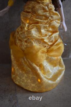 Disney beauty and the beast Magic Mirror 17 limited edition light up belle doll