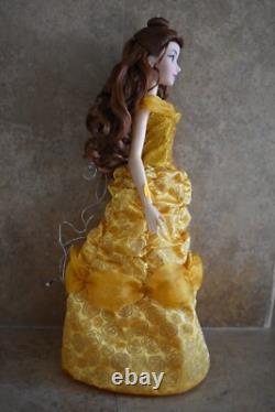Disney beauty and the beast Magic Mirror 17 limited edition light up belle doll