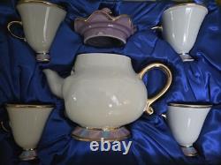 NEW! EXCLUSIVE! Disney limited edition Beauty & the BeastMrsPOTTS TEA SET24Kgold