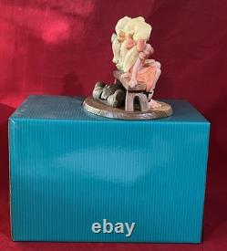 RARE NOS WALT DISNEY CLASSIC COLLECTION SITTING PRETTY BEAUTY & BEAST withO. B