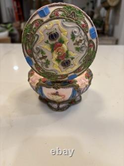 Rare Disney Wonderland Beauty and The Beast Belle Jewelry Box Type Music Box