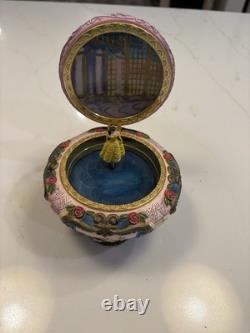 Rare Disney Wonderland Beauty and The Beast Belle Jewelry Box Type Music Box