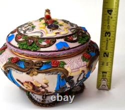 Rare Disney Wonderland Beauty and The Beast Belle Jewelry Box Type Music Box
