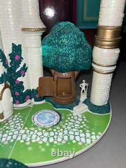 Vintage 1998 Trend Masters Beauty & The Beast Castle Lights Up Complete Figures