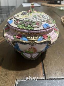 Vintage Walt Disney Beauty And The Beast Music Box