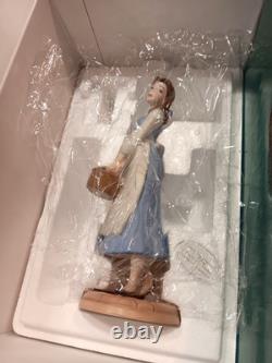 WDCC Beauty & The Beast Belle Dreaming of a Great Wide Somewhere NEW